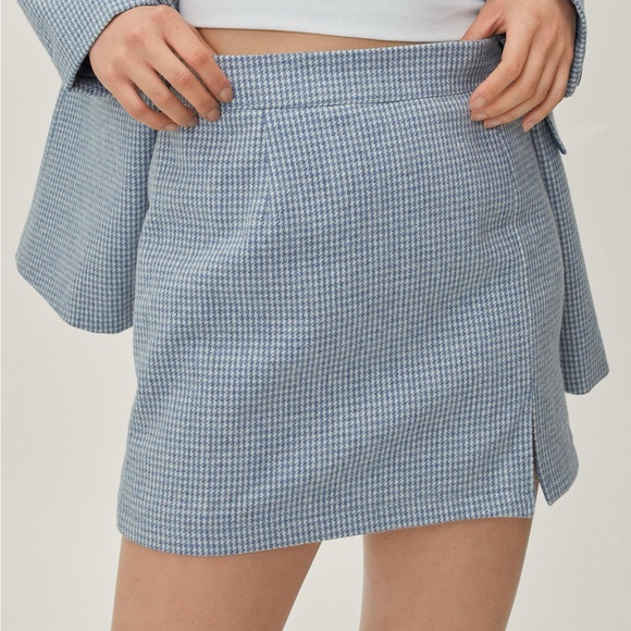 Nasty Gal Dresses & Skirts - NWT Nasty Gal Women sz 6 Wool Blend Check Tailored Mini Skirt